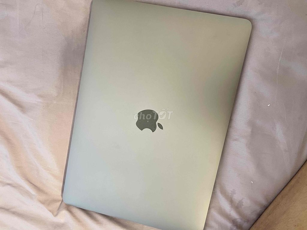 Apple MacBook Pro i7 13 inch 16GB. Mua bán Laptop tại Quận 4 Tp Hồ Chí Minh được đăng bởi Ha Ha hình 1