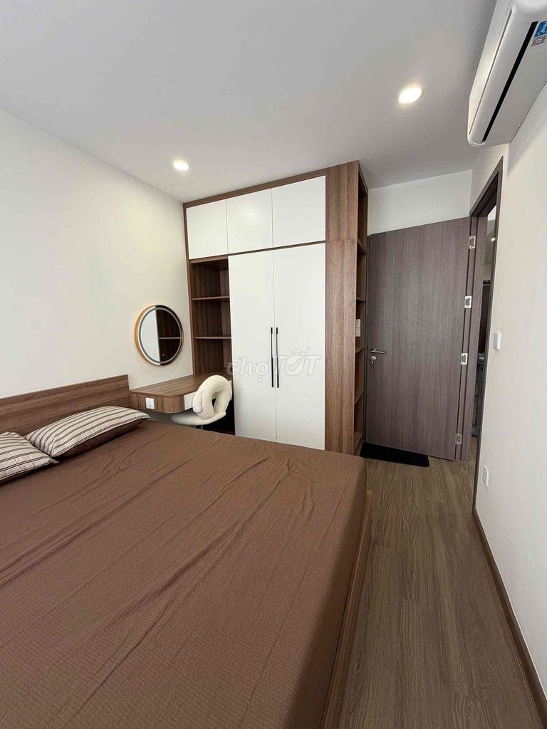 City-view 2-bedroom apartment at FPT Plaza 3 — photo 7