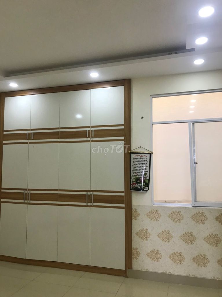 Nhà 3 Lầu sân thượng hẻm xe hơi đường Hoàng Diệu 2 Thủ Đức