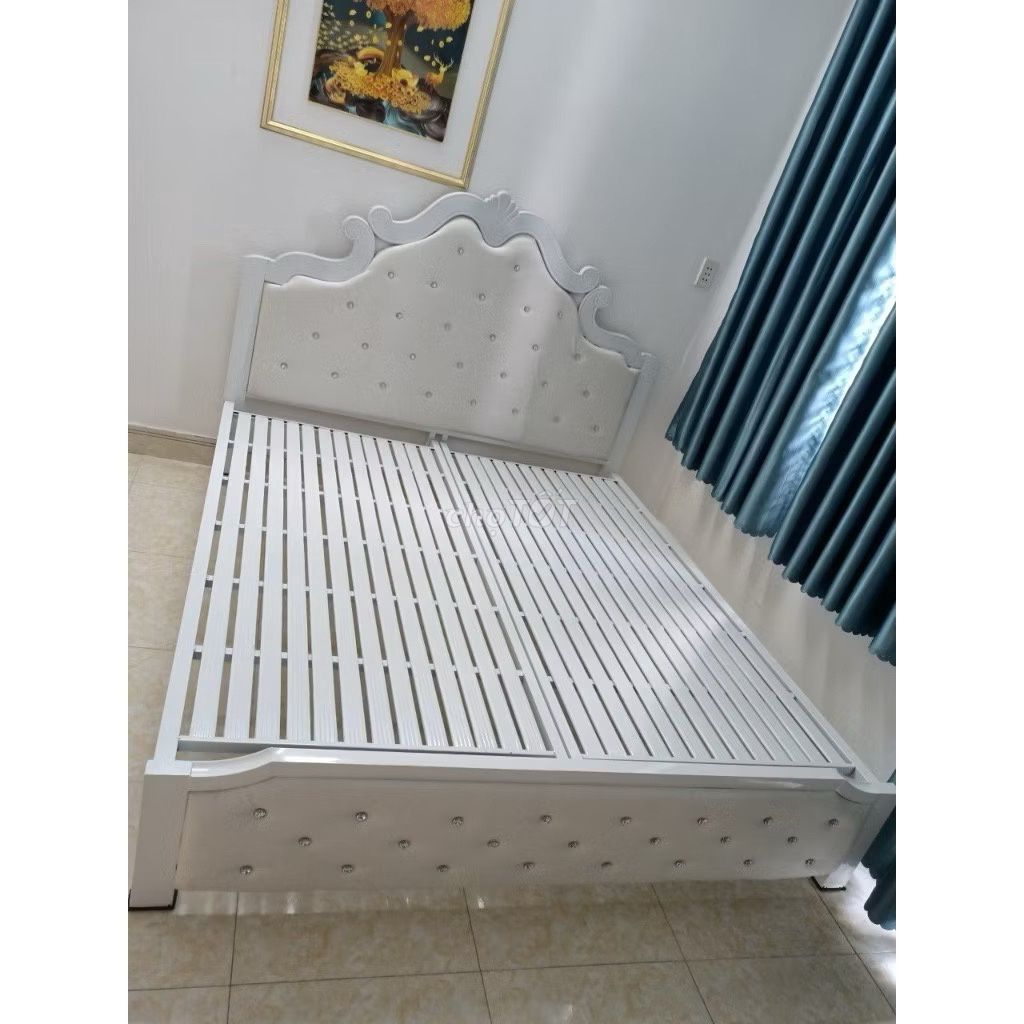 Giường Sắt Trắng 1m8 x 2m 90% mới. Mua bán Giường, chăn ga gối nệm tại Huyện Bến Lức Long An được đăng bởi Hải Sản Ân  hình 1