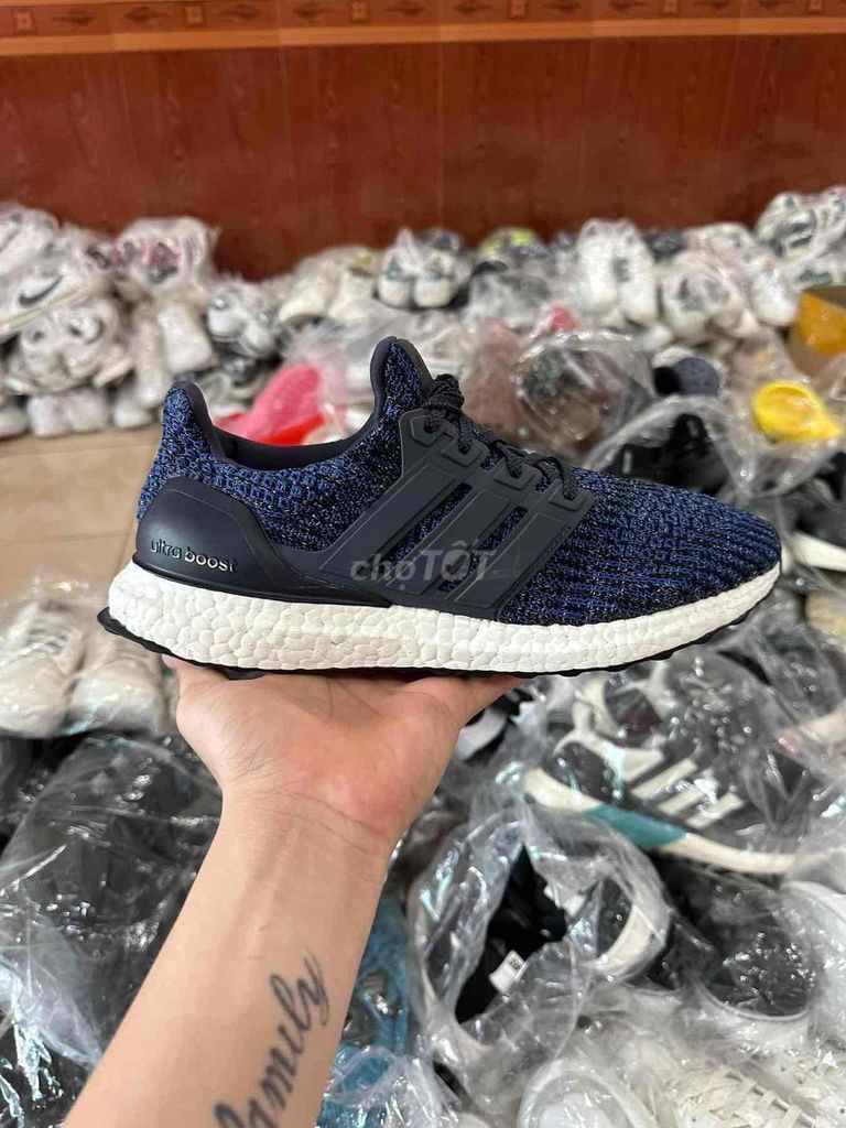 adidas ultraboost 4.0 đẹp mà đi lại rất êm auth📍