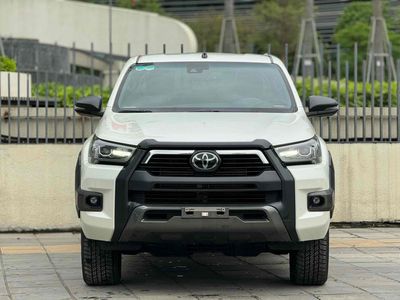 Toyota Hilux 4x4At 2021 Nhập thái
