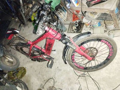 Xe đạp cuộc như hình. Mua bán Xe đạp tại Huyện Củ Chi Tp Hồ Chí Minh được đăng bởi HIỀN