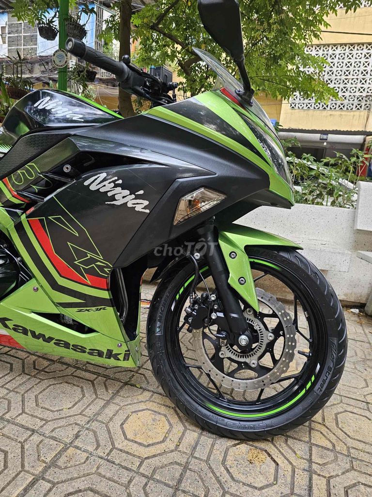Kawasaki NINJA 300 abs 2018  xe đẹp keng date chot. Mua bán Xe máy tại Quận Cầu Giấy Hà Nội được đăng bởi Tong motor xe may hình 4