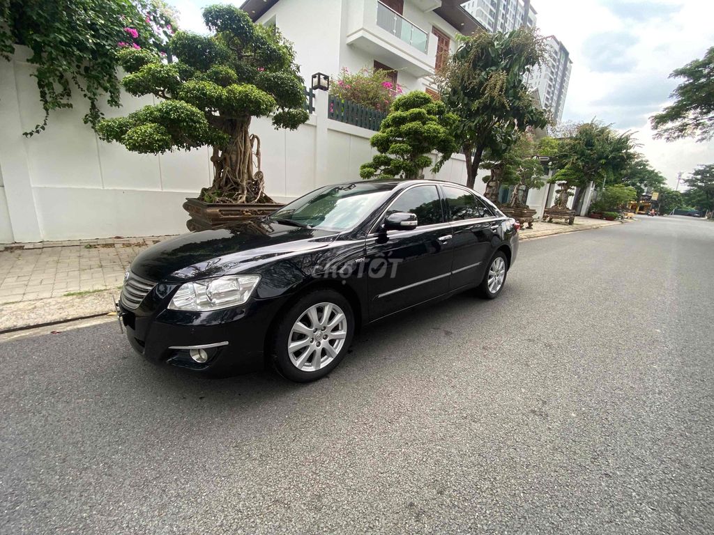 Черный автомобильный номер Toyota Camry 3.5Q