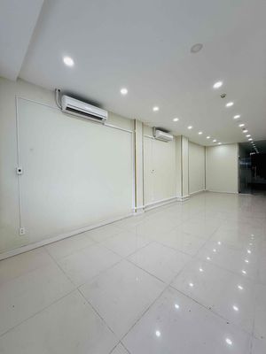 Rent · 11 bd · 125 м² · Quận Hải Châu, ул. Đường Nguyễn Văn Linh