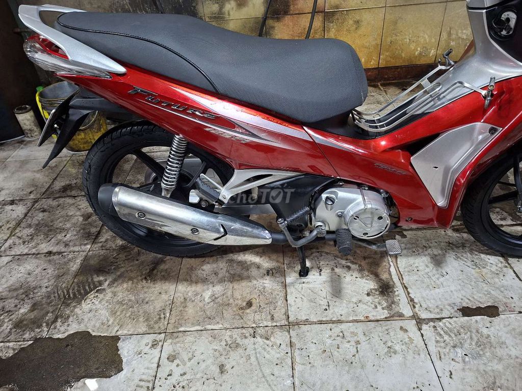 Honda Future Neo Fi 125 2012 Красно-Серебристый