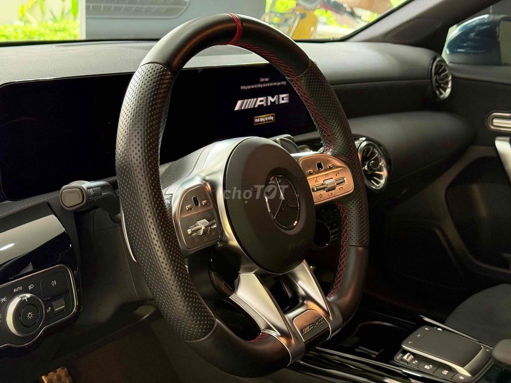 Mercedes Benz A35 AMG sx 2022 ĐKLĐ 2025 - 4000 km. Mua bán Ô tô tại Quận 8 Tp Hồ Chí Minh được đăng bởi Hieu Tran hình 5