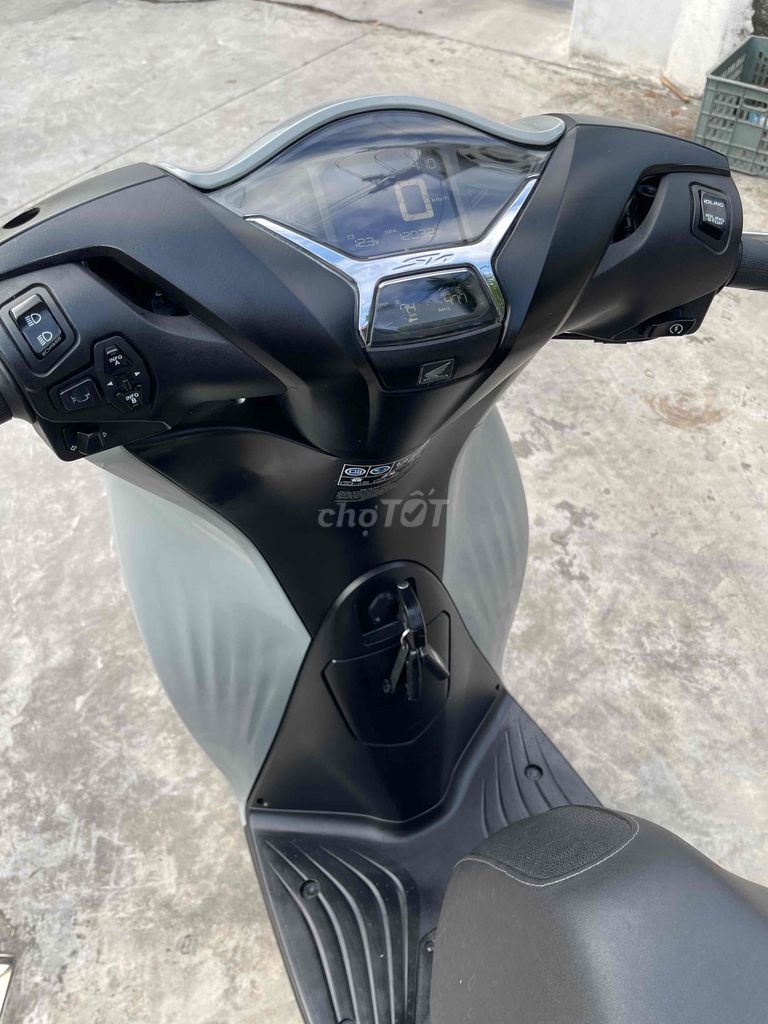 Cần bán sh 125 cbs 2023 1 chủ k lỗi lầm. Mua bán Xe máy tại Quận Kiến An Hải Phòng được đăng bởi Đức Anh  hình 6