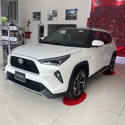 Xe Toyota Yaris Cross 1.5 D-CVT 2024
