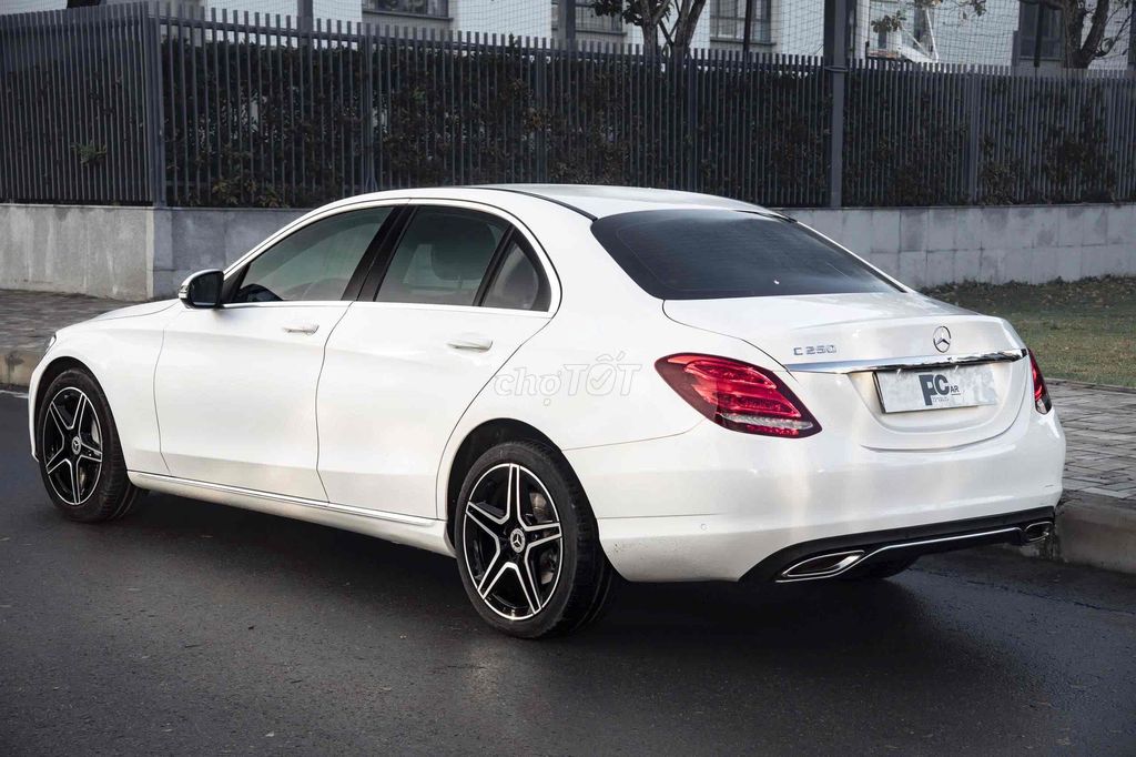 LONG ANH AUTO về MERCEDES C250ex 2018 giá tốt 👍. Mua bán Ô tô tại Quận 7 Tp Hồ Chí Minh được đăng bởi LongAnh AuTo  hình 13