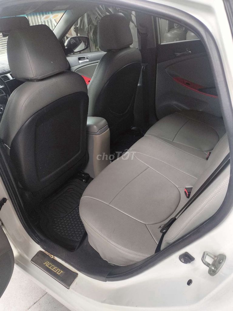 Giá nào cũng bán Hyundai accent 2011 số tự động. Mua bán Ô tô tại Thành phố Biên Hòa Đồng Nai được đăng bởi Dương  hình 11
