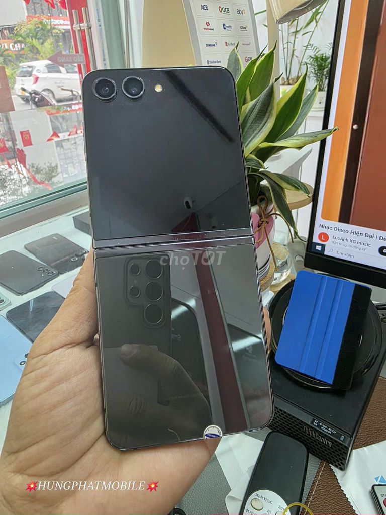 Z FLIP5-5G BẢN 512G CÓ 2 SIM ZIN ĐẸP 99%.. Mua bán Điện thoại tại Quận Đống Đa Hà Nội được đăng bởi HƯNG PHÁT Mobile hình 1