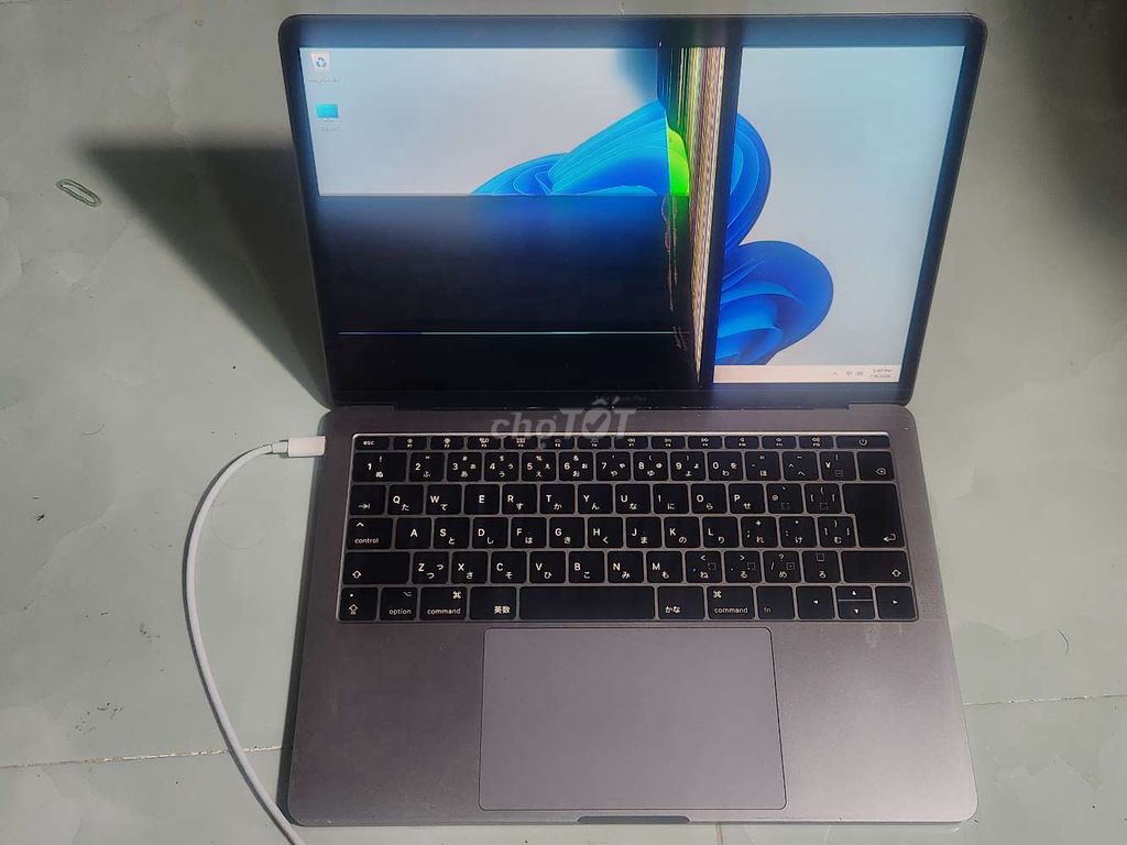 macbook pro 2017. Mua bán Laptop tại Huyện Bình Chánh Tp Hồ Chí Minh được đăng bởi Linh hình 1