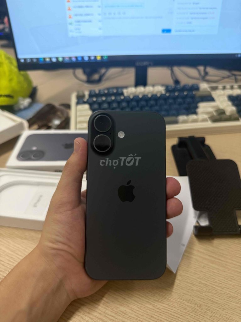 iphone 17 lock và 15 quốc tế MDM. Mua bán Điện thoại tại Quận Hà Đông Hà Nội được đăng bởi Nguyễn Hưng hình 1