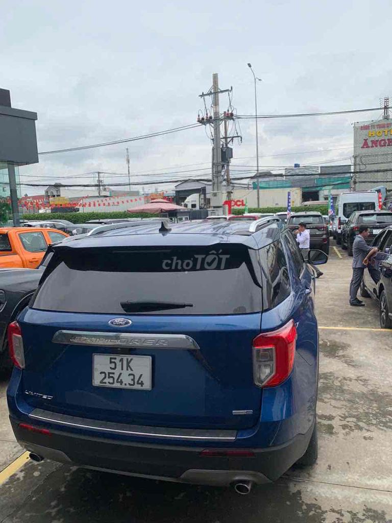 Ford Explorer 2021 Đky2022. Hãng bán - 55000 km. Mua bán Ô tô tại Quận 12 Tp Hồ Chí Minh được đăng bởi Huyền Vi Ford quận 12 hình 3