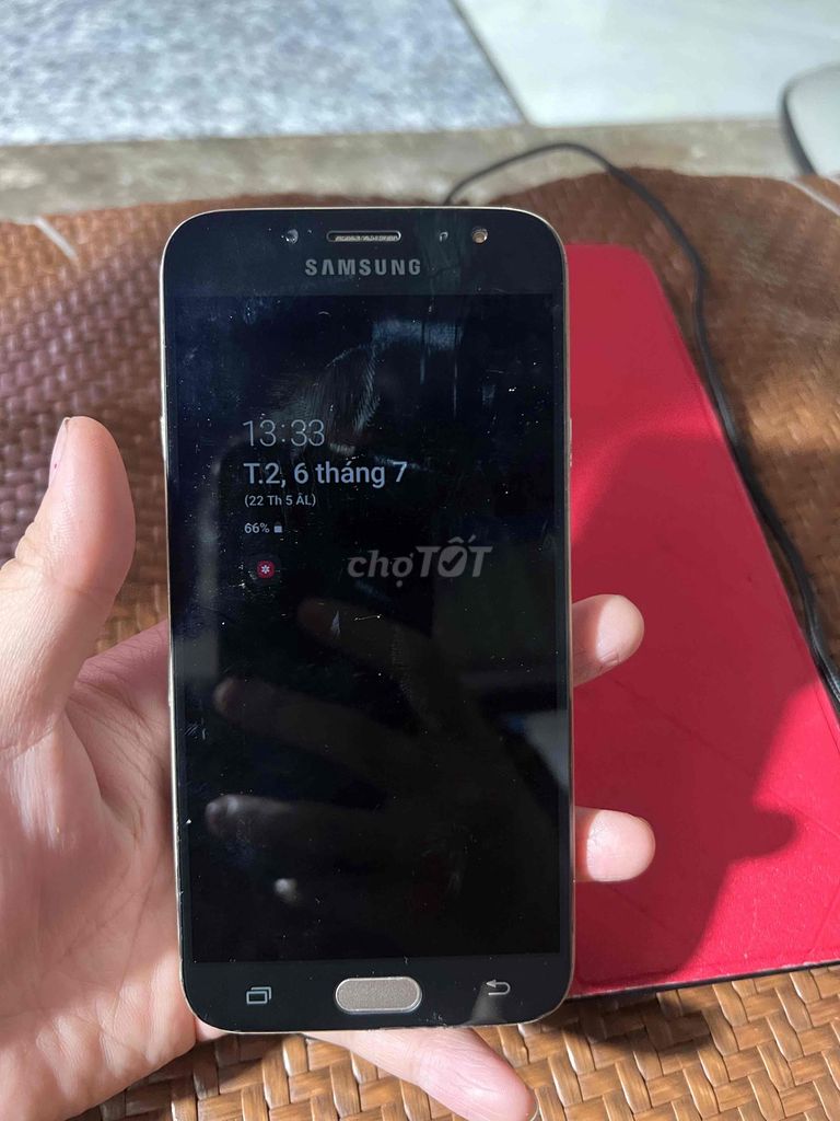 Samsung J7 Pro và J8 Vàng. Mua bán Điện thoại tại Huyện Bình Chánh Tp Hồ Chí Minh được đăng bởi Trang hình 1