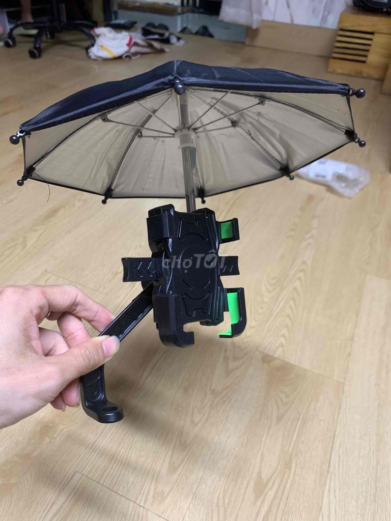 Kẹp điện thoại có dù. Mua bán Phụ tùng xe tại Quận Liên Chiểu Đà Nẵng được đăng bởi Boom Shop hình 1