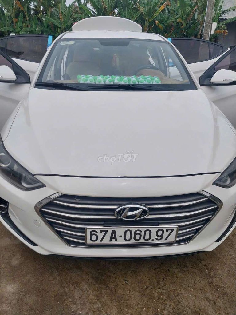 Hyundai Elantra GLS 2016 Trắng. Mua bán Ô tô tại Thị xã Cai Lậy Tiền Giang được đăng bởi Tài Em Xe hình 1