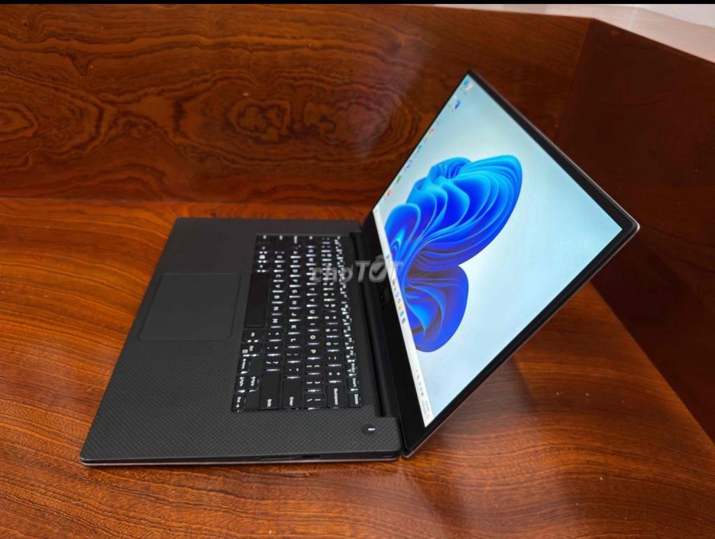 Dell Máy tính xách tay Bạc. Mua bán Laptop tại Huyện Thạnh Hóa Long An được đăng bởi Hồ Lê hình 1