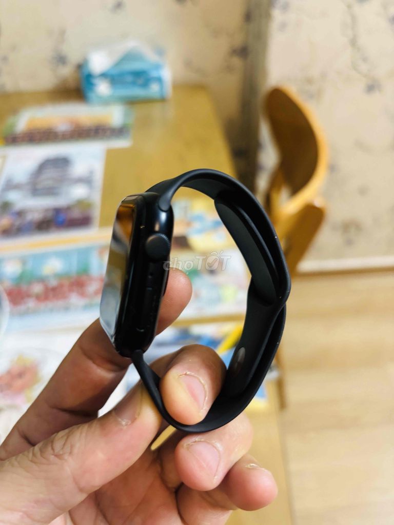 Apple Watch SE 2 GPS 44mm Đen. Mua bán Thiết bị đeo thông minh tại Quận Hoàng Mai Hà Nội được đăng bởi Bùi Cương hình 1