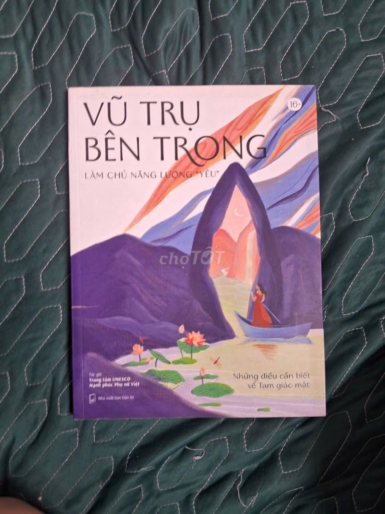 Sách Vũ trụ bên trong. Mua bán Sách tại Quận Bình Tân Tp Hồ Chí Minh được đăng bởi Minh Hue Nguyen hình 1