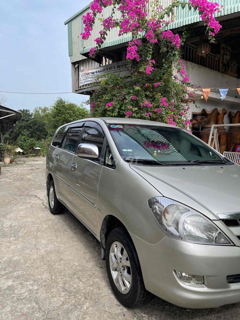 Toyota Innova 2008 G - 160000 km