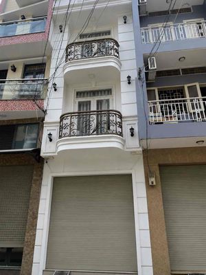 Q11 - MT cho thuê nguyên căn - 3 tầng suốt - giá nhỉnh 16 triệu .