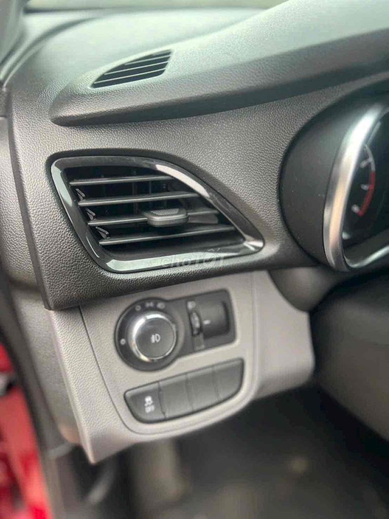 VinFast Fadil 2022 - 50000 km. Mua bán Ô tô tại Quận Ninh Kiều Cần Thơ được đăng bởi Tri Nguyen hình 4