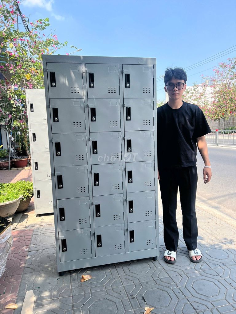 Tủ loCKer sắt đỰNg đồ cá nHÂn cho công nhân viênN