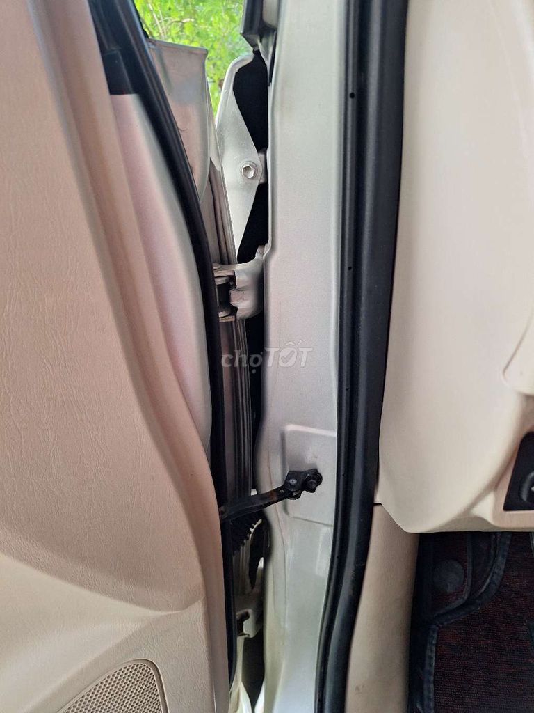 Toyota Innova 2007 số sàn màu bạc. Mua bán Ô tô tại Thành phố Thuận An Bình Dương được đăng bởi hoang huynh hình 7