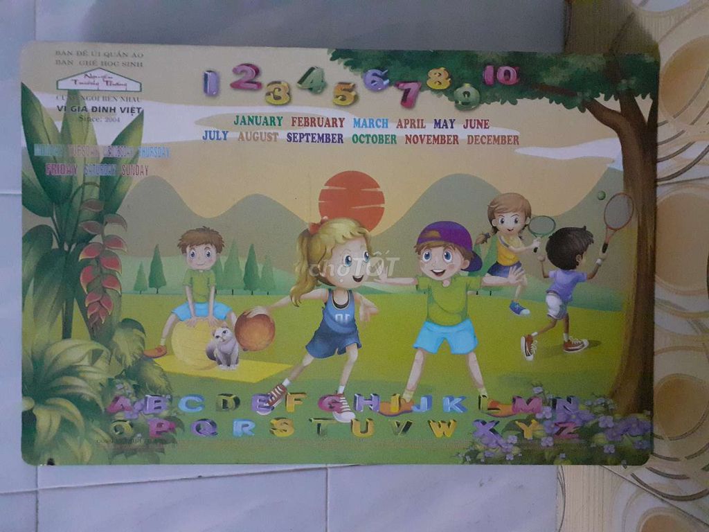 Bàn, kệ, gương