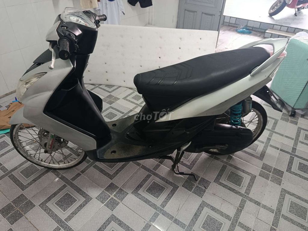 Cần bán Mio giá cả thương lượng được. Mua bán Xe máy tại Thị xã Bình Minh Vĩnh Long được đăng bởi Bùi Trọng Nhân hình 1