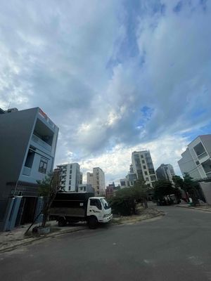 Аренда · 7 комн. · 100 м² · Quận Ngũ Hành Sơn, ул. Đường Hoàng Công Chất