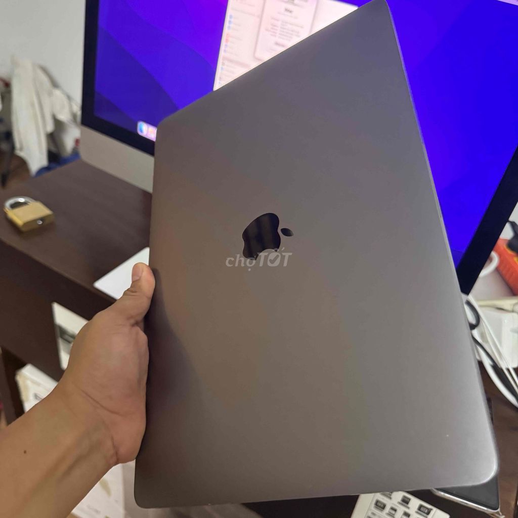 MacBook Pro M2 13” 2022 16g/512g sạc24 lầnbh3 th. Mua bán Laptop tại Quận 3 Tp Hồ Chí Minh được đăng bởi Phúc Nguyễn hình 1