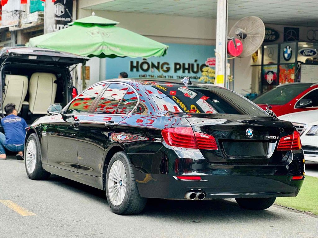 BMW 520i Model 2016. Mua bán Ô tô tại Quận 8 Tp Hồ Chí Minh được đăng bởi Hồng Phúc hình 2
