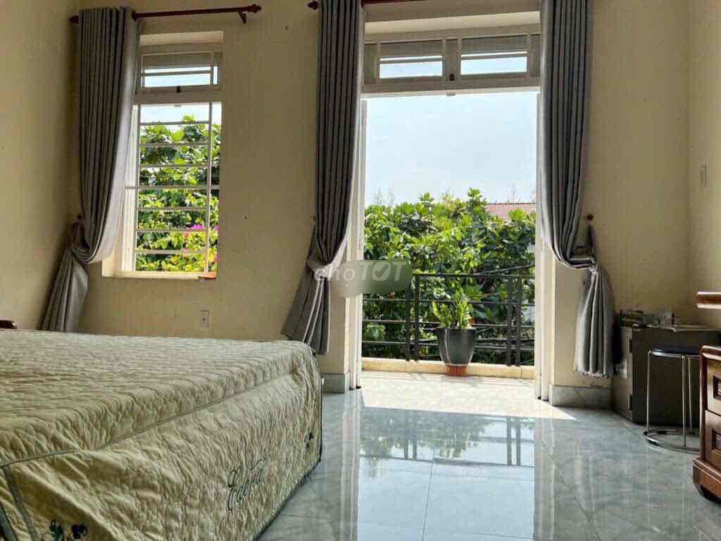 Аренда · 4 комн. · 80 м² · Quận 8, ул. Nội Bộ Cao Lỗ