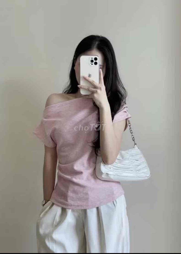 Áo trễ vai nữ vải mềm mịn đã dùng. Mua bán Quần áo tại Huyện Yên Phong Bắc Ninh được đăng bởi Nguyễn Thị Thanh Xuân hình 1