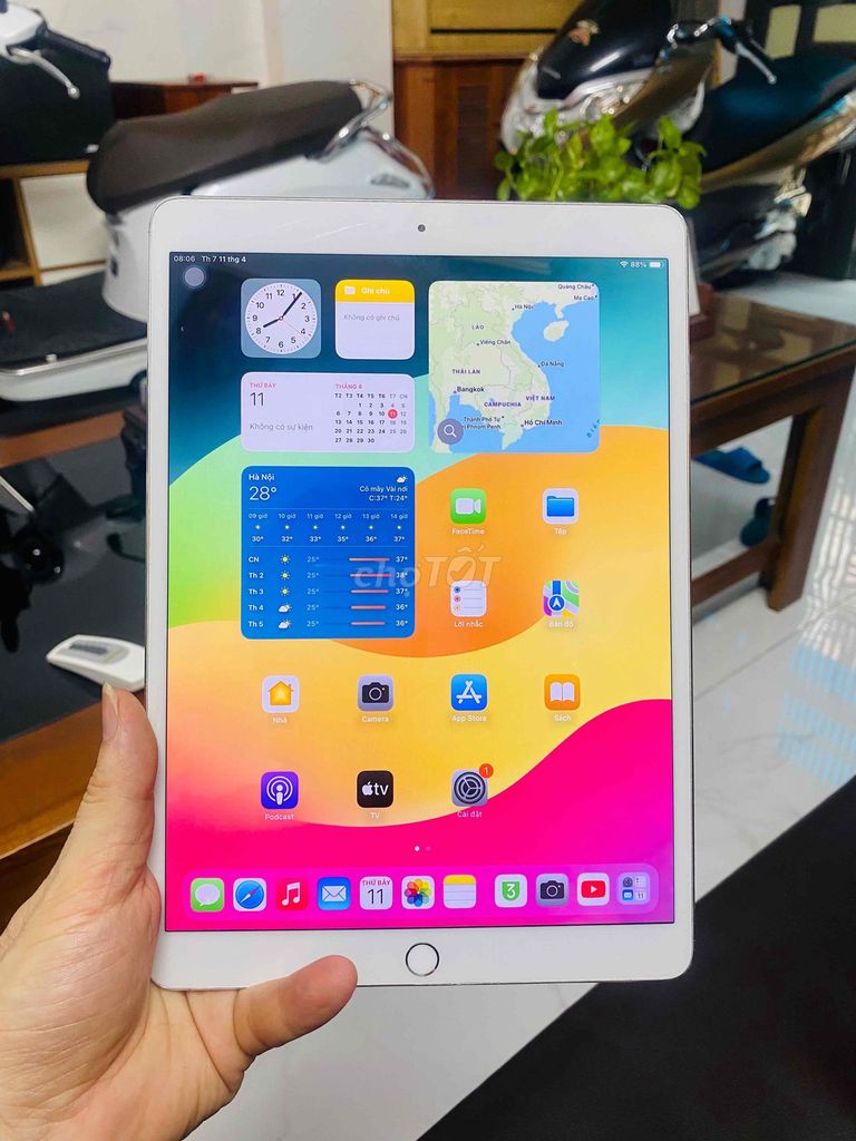 iPad P rồ 10. 5 zin, sạch icl, còn vân, dùng tốt. Mua bán Máy tính bảng tại Quận Tân Bình Tp Hồ Chí Minh được đăng bởi ANH ĐỨC Store hình 1