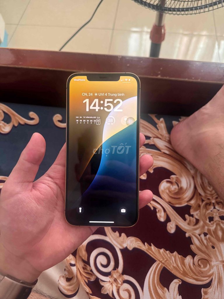 iPhone 12 Pro Max Vàng. Mua bán Điện thoại tại Huyện Gia Lâm Hà Nội được đăng bởi TRƯỜNG  hình 1