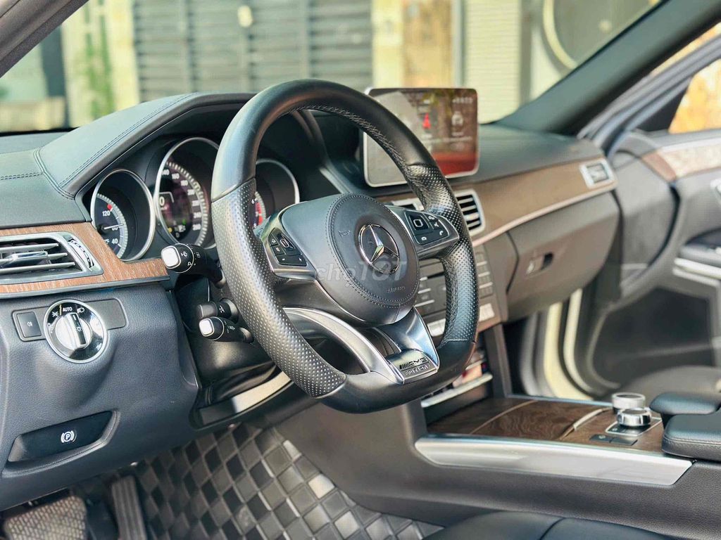 Mercedes Benz E200 Up body E63s Model 2016. Mua bán Ô tô tại Quận 8 Tp Hồ Chí Minh được đăng bởi Hồng Phúc hình 4