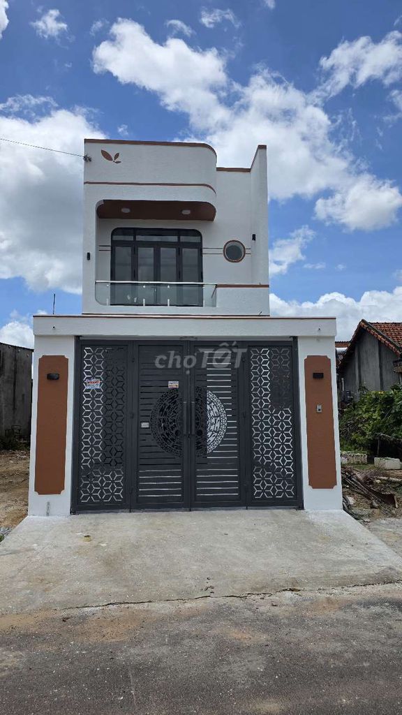 nhà lầu 3 phòng ngủ