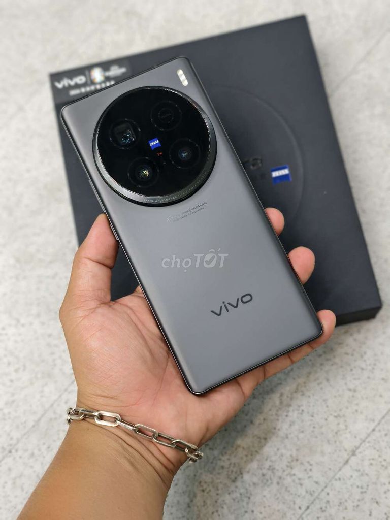 Vivo X100 Ultra 16/512 Fullbox sạc 17 lần giao lưu