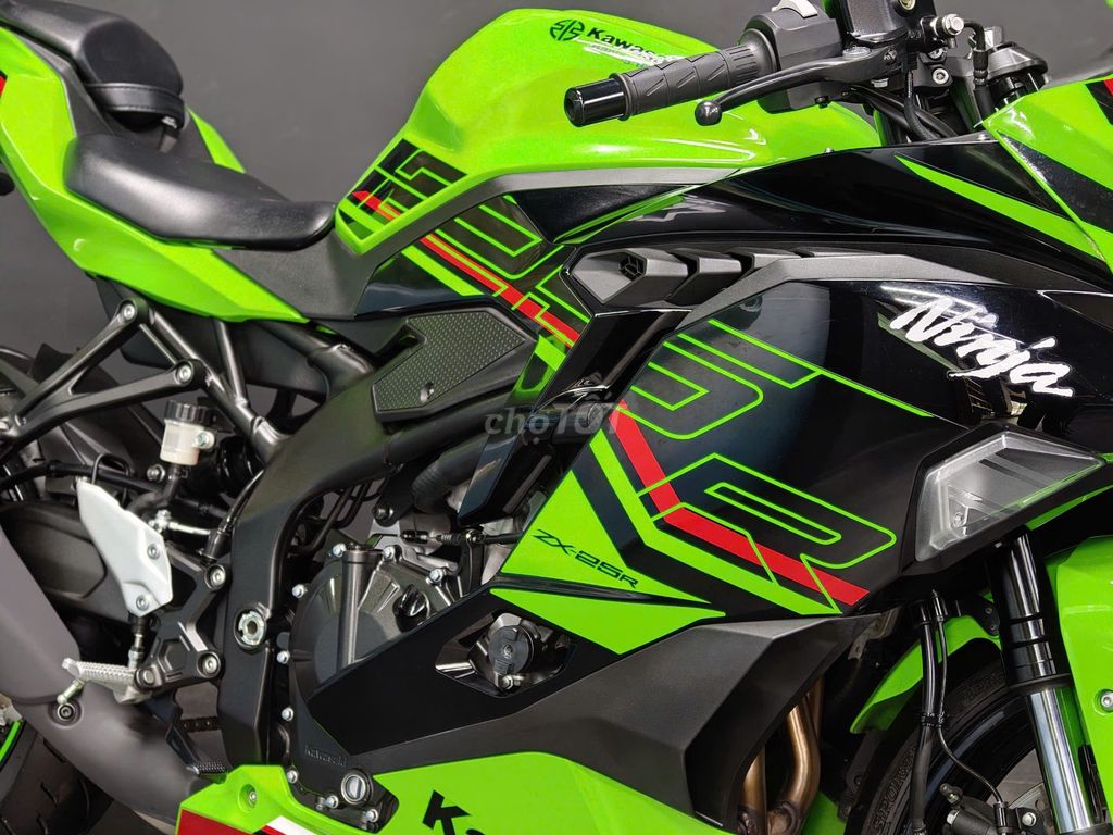 ZX25R ODO 800KM CHƯA ĐĂNG KÍ CÒN BẢO HÀNH 02 NĂM. Mua bán Xe máy tại Quận Tây Hồ Hà Nội được đăng bởi Tu Phamanh hình 3