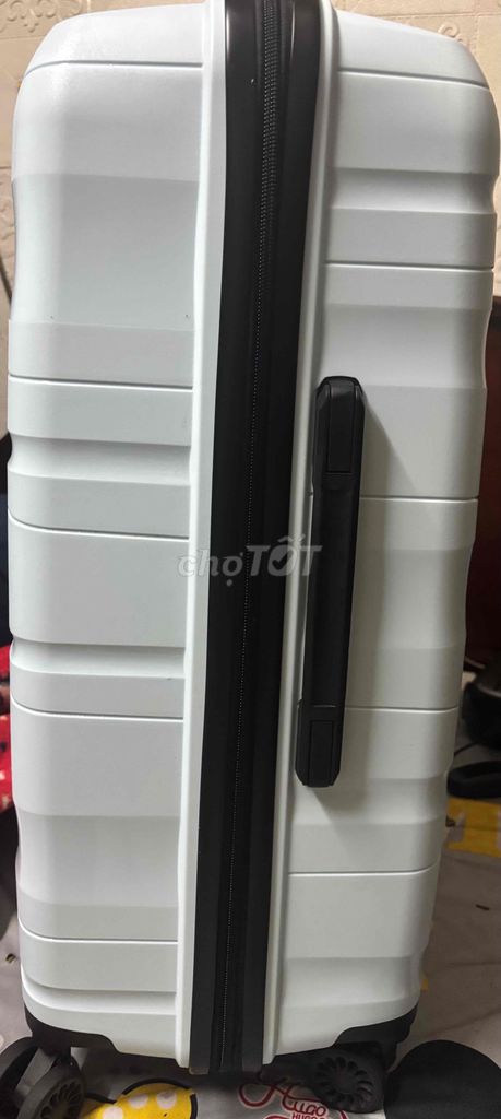 cần bán vali pisani mua ở mia size L 28 còn mới. Mua bán Túi xách tại Quận 8 Tp Hồ Chí Minh được đăng bởi Bao Huhnh hình 3