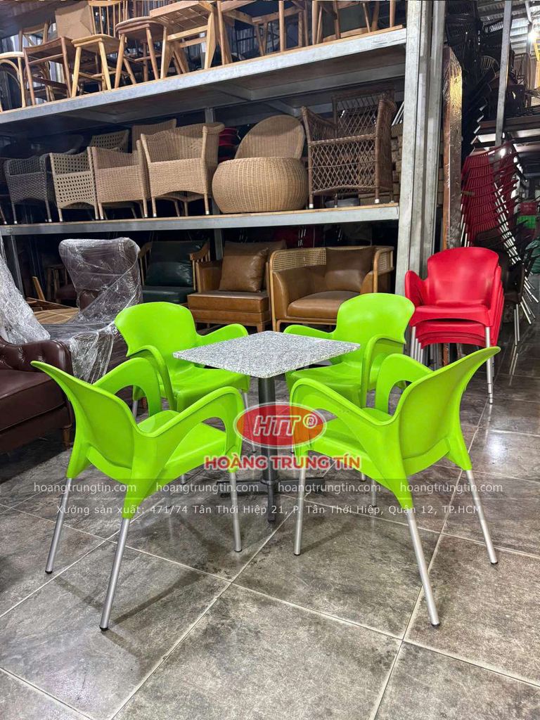 bàn ghế cafe nhựa  đúc giá RẺ mới. Mua bán Bàn ghế tại Thành phố Thủ Đức Tp Hồ Chí Minh được đăng bởi Bàn Ghế Hoàng Trung Tín  hình 1