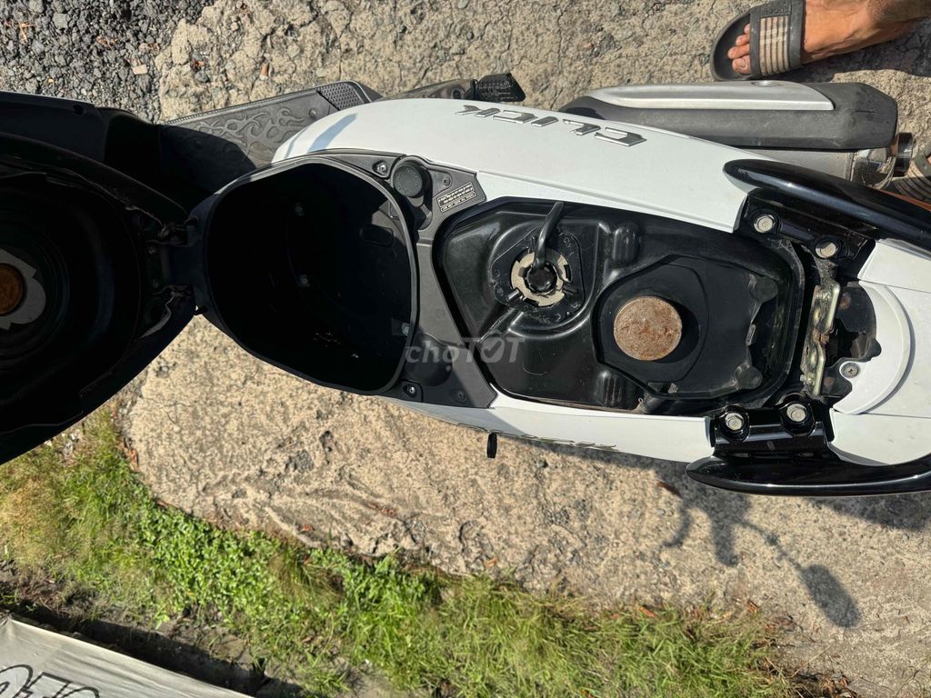 click chính chủ máy zin chạy ngon. Mua bán Xe máy tại Quận Tân Bình Tp Hồ Chí Minh được đăng bởi xe máy tân bình hình 5