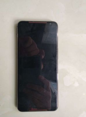 Asus Rog Phone 2  8/128G. Mua bán Điện thoại tại Thành phố Thuận An Bình Dương được đăng bởi tuan anh