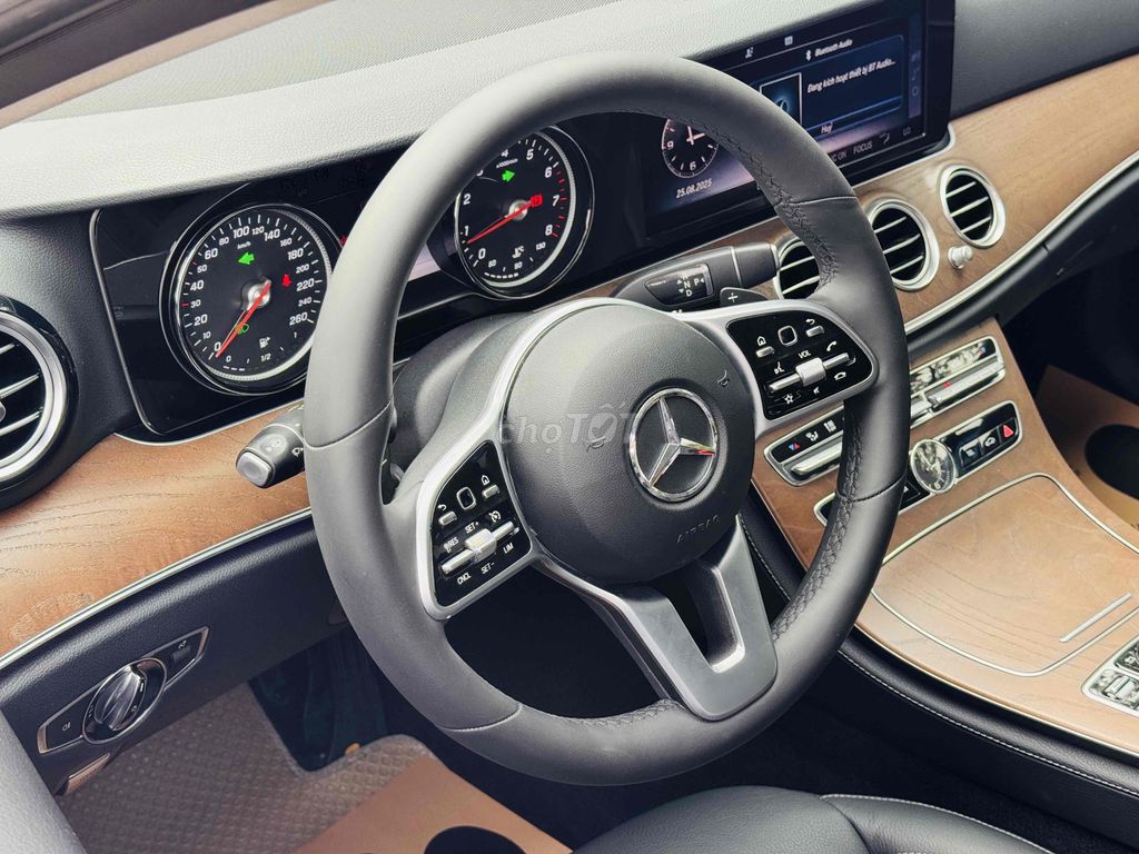 E200 2019 ODO 65.000KM - CTY XUẤT HOÁ ĐƠN CAO. Mua bán Ô tô tại Quận Bình Tân Tp Hồ Chí Minh được đăng bởi Huỳnh Thiên Bảo hình 7