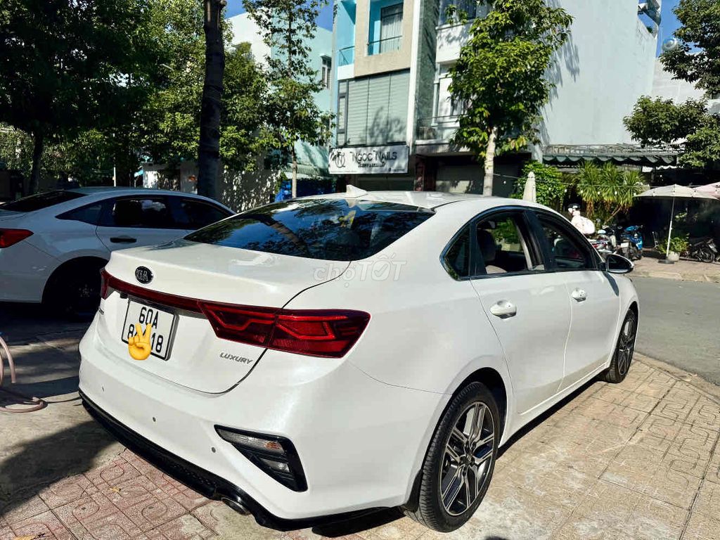 Kia Cerato 2020 Luxury 1.6 AT Trắng. Mua bán Ô tô tại Thành phố Biên Hòa Đồng Nai được đăng bởi Peacemaker hình 4